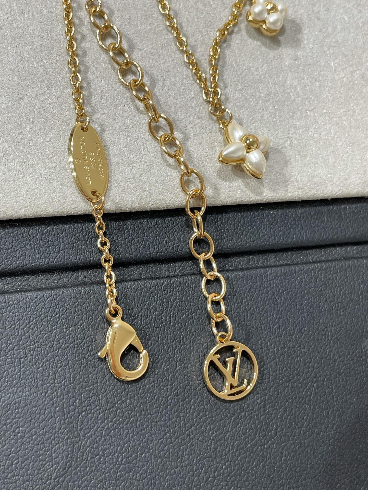 LV FLOWERGRAM PINK GOLD MOP DOUBLE ROW NECKLACE