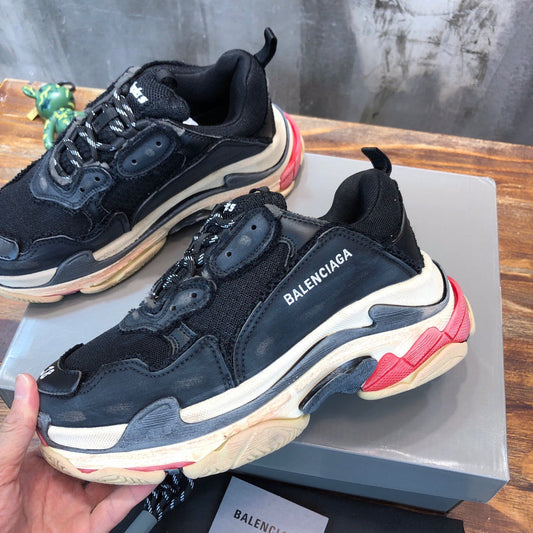 BLCG Sneakers