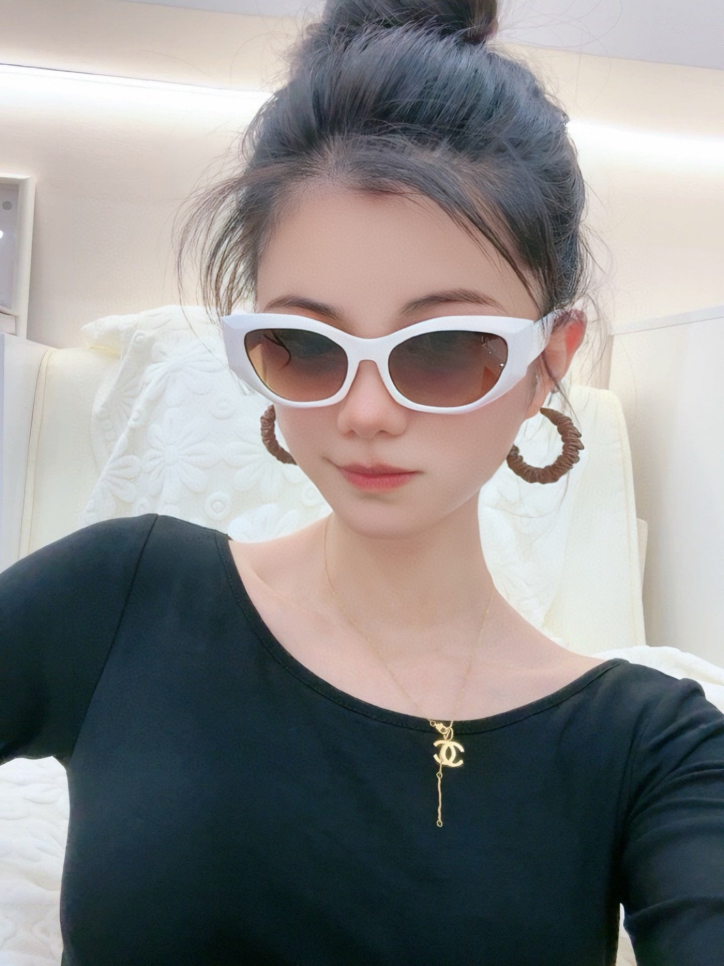 MONTAIGNE SUNGLASS D8620 IN WHITE ACETATE BROWN LENSES