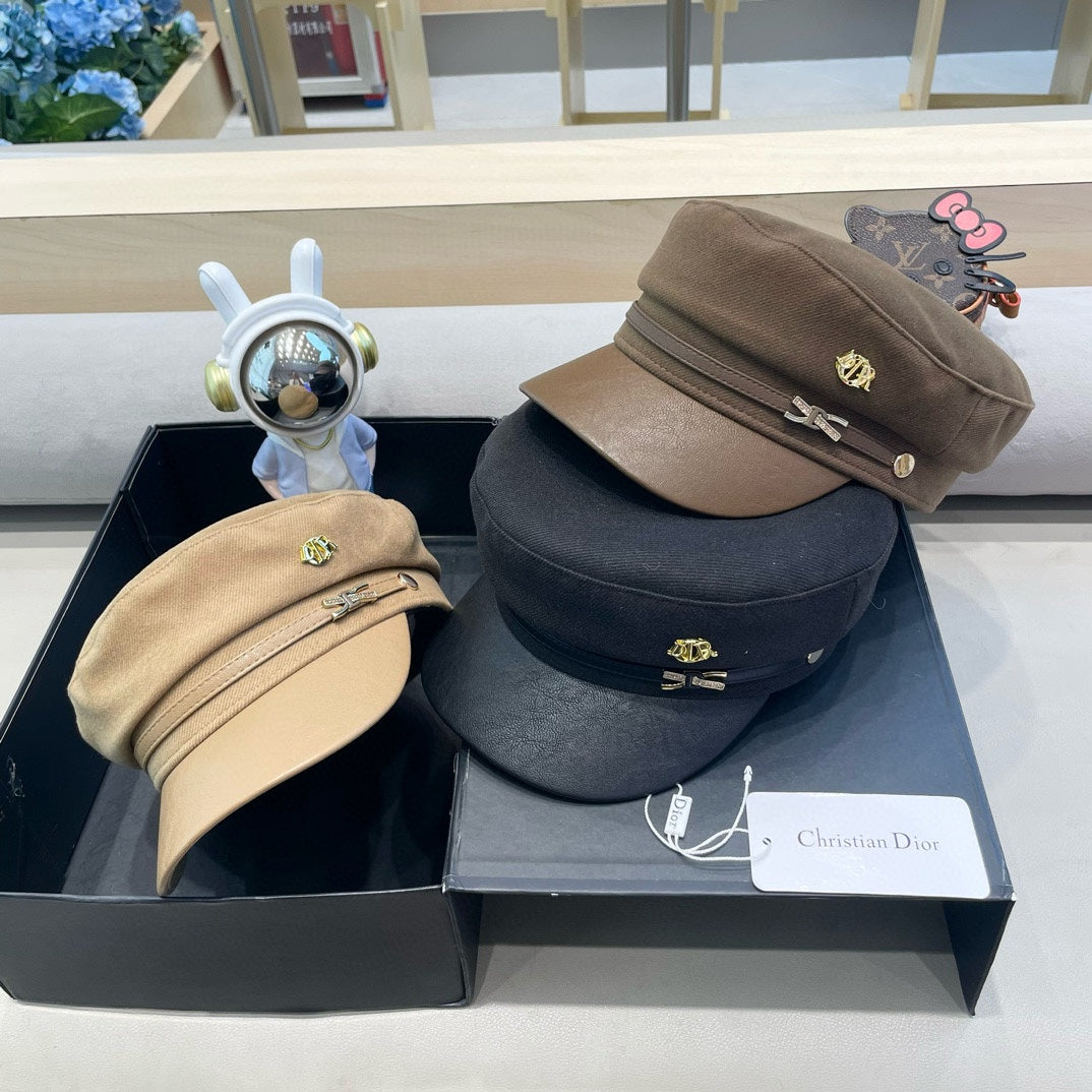 BAKER BOY HAT IN BOUTIQUE BEIGE COTTON AND LEATHER 428244