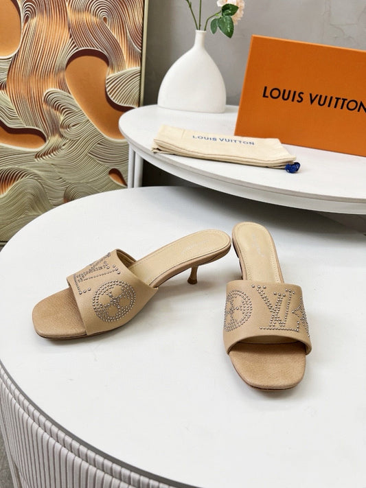 HIGH MULE IN CAMEL BEIGE LAMBSKIN WITH RHINSTONES 55 MM