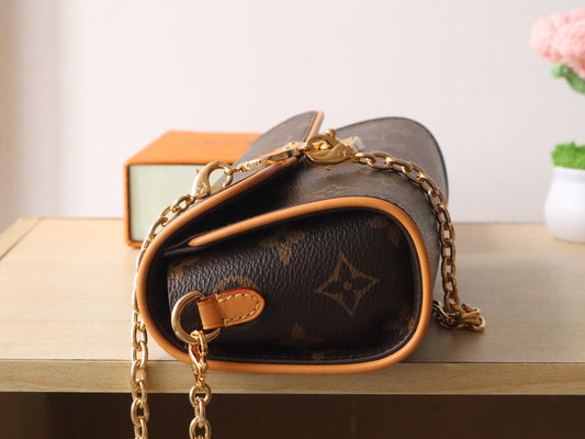 POCHETTE CAMILLE BAG 20 IN BROWN MONOGRAM COATED CANVAS