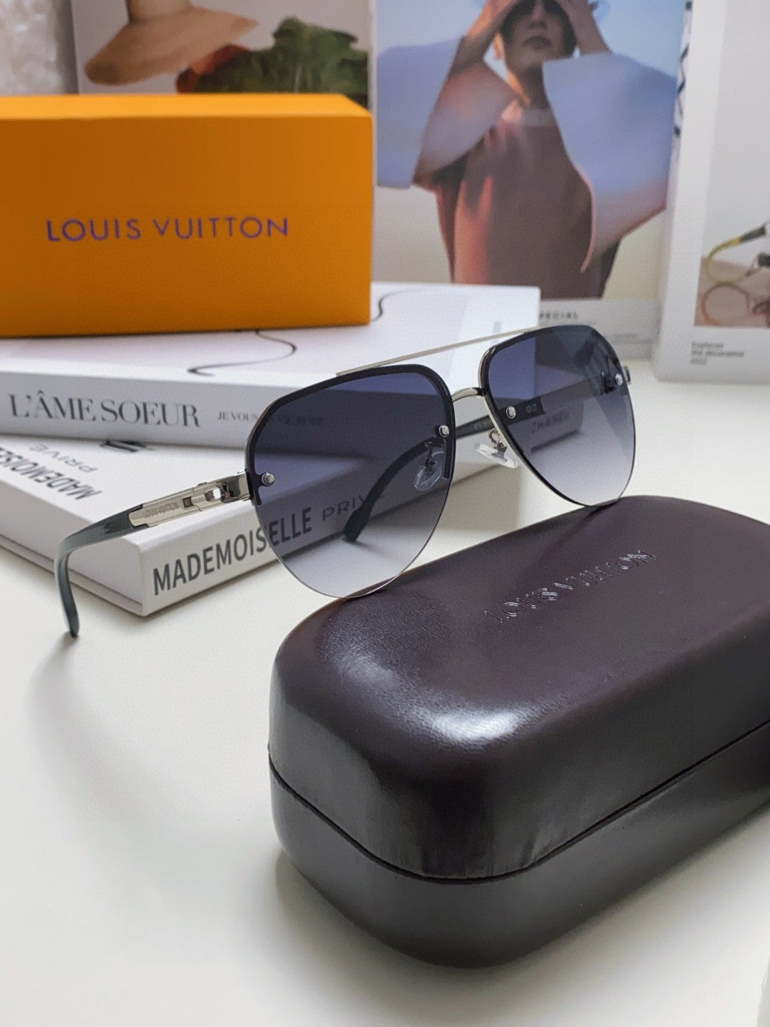 PILOT SUNGLASSES 582590 IN SILVER METAL GREY SMOKE LENSES