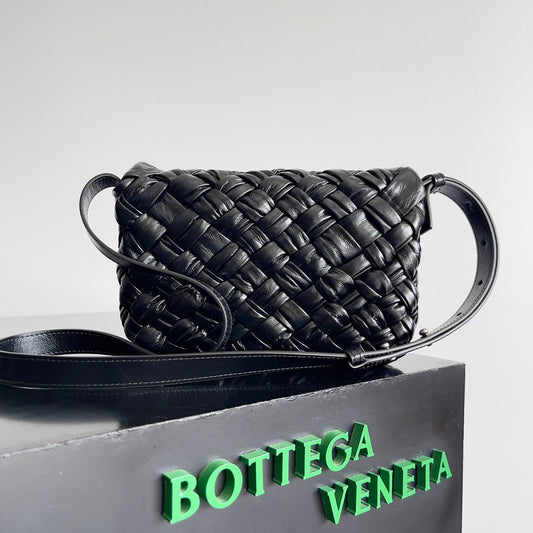 BV Small Rumple Messenger 21 Black Lambskin Shw