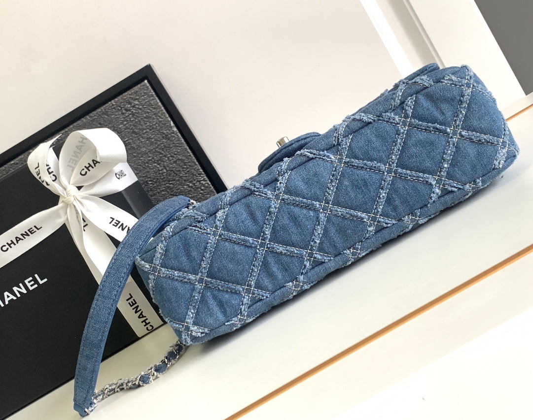 CC MINI 25 CLASSIC BAG IN BLUE COBALT DENIM