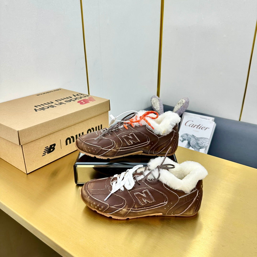 MIUXNB 530 SNEAKERS IN BROWN CALFSKIN SHEARLING