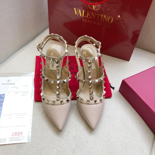ROCKSTUD PALE PINK METALLIC CALFSKIN ANKLE STRAP HIGH SANDAL