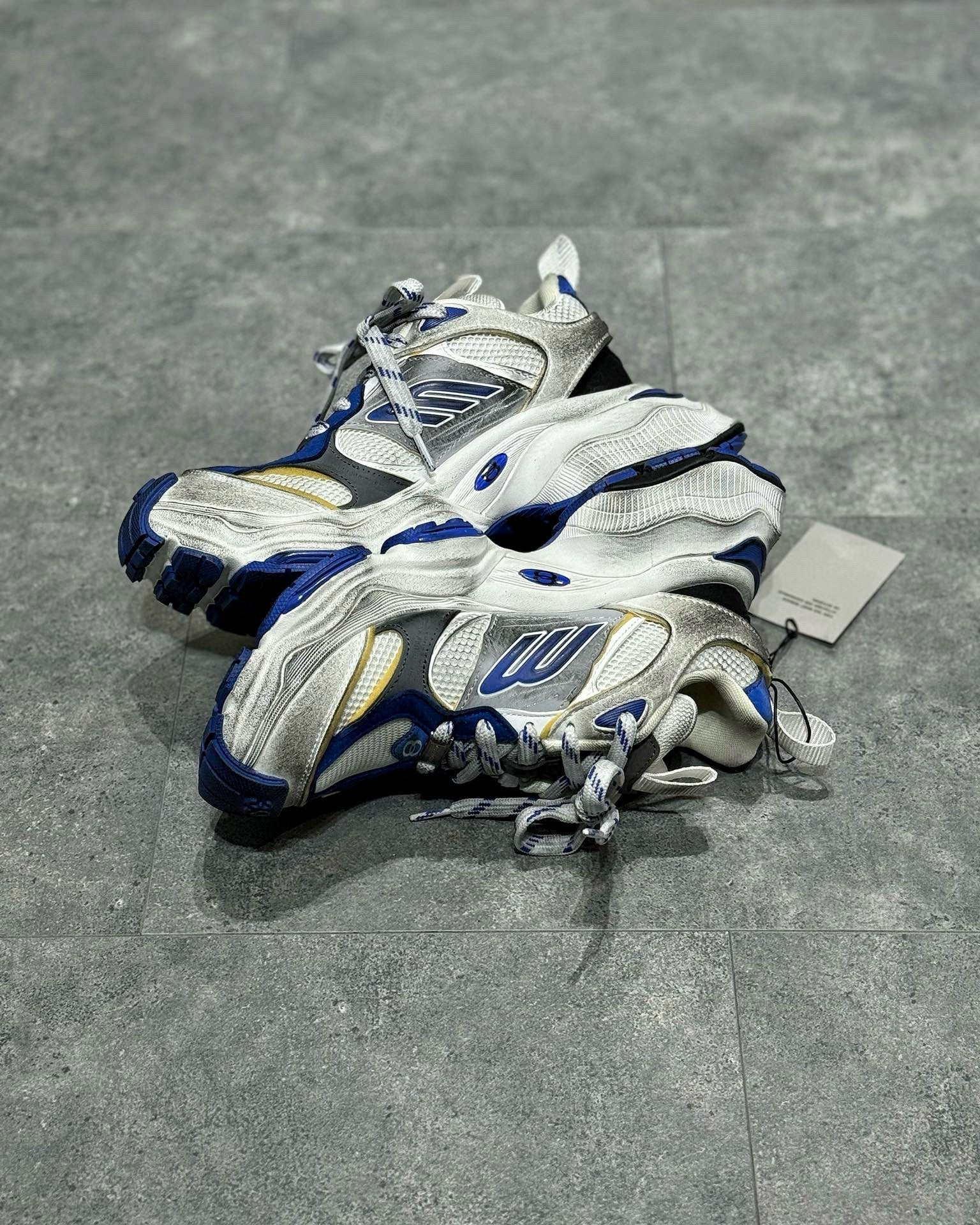 BLCG Sneakers