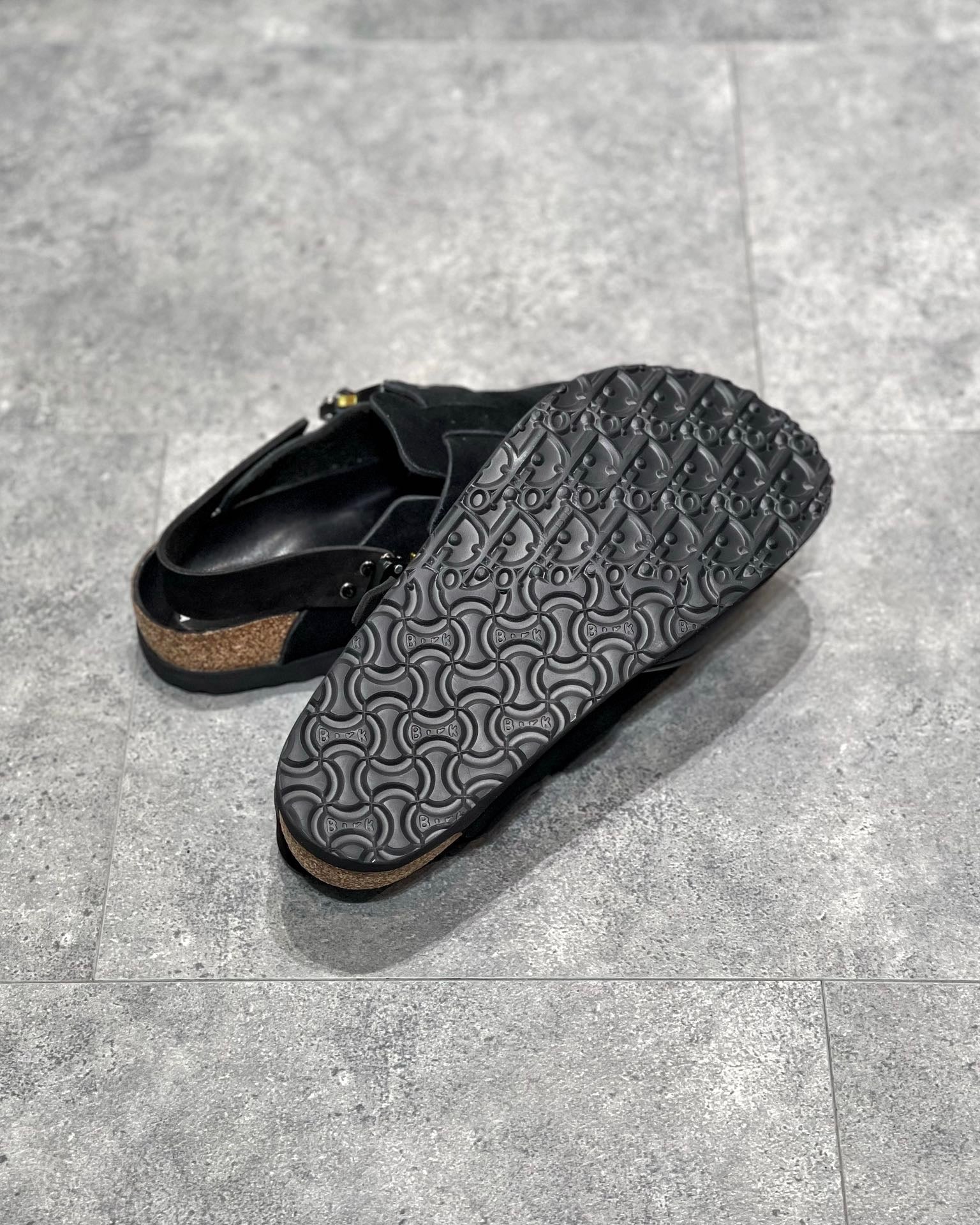 DIO Sandal