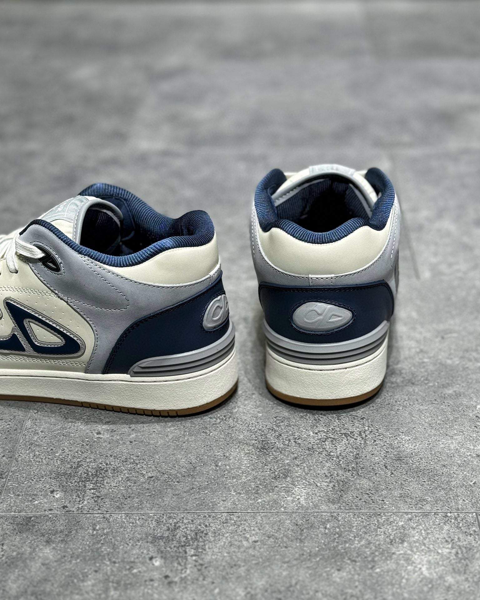 CD SNEAKERS