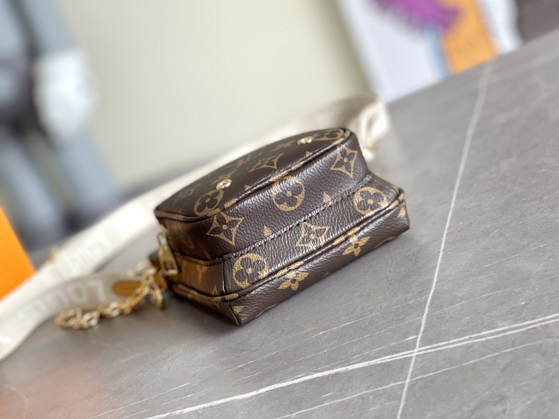 UTILITY PHONE SLEEVE 16CM MONOGRAM