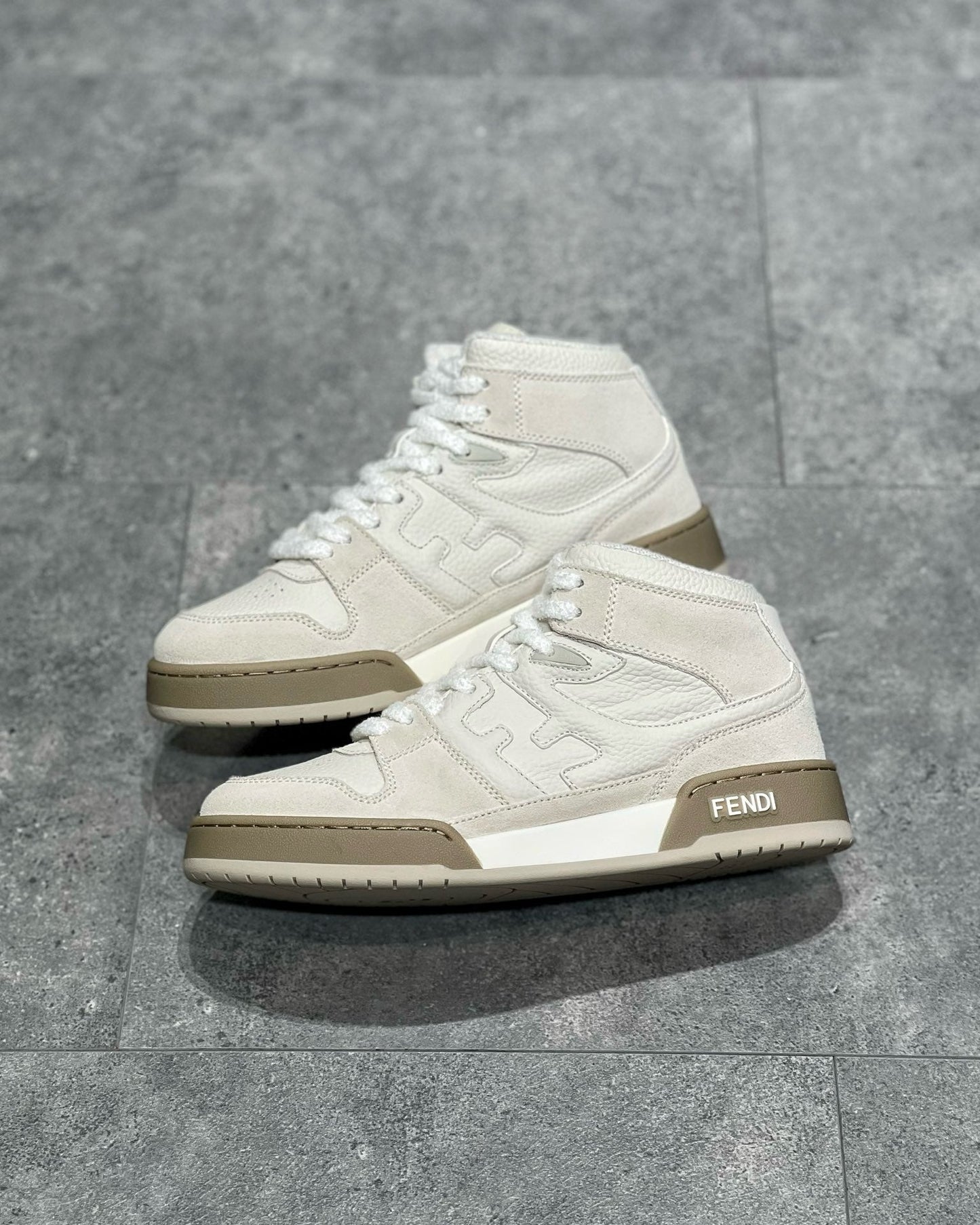 FEN Sneakers