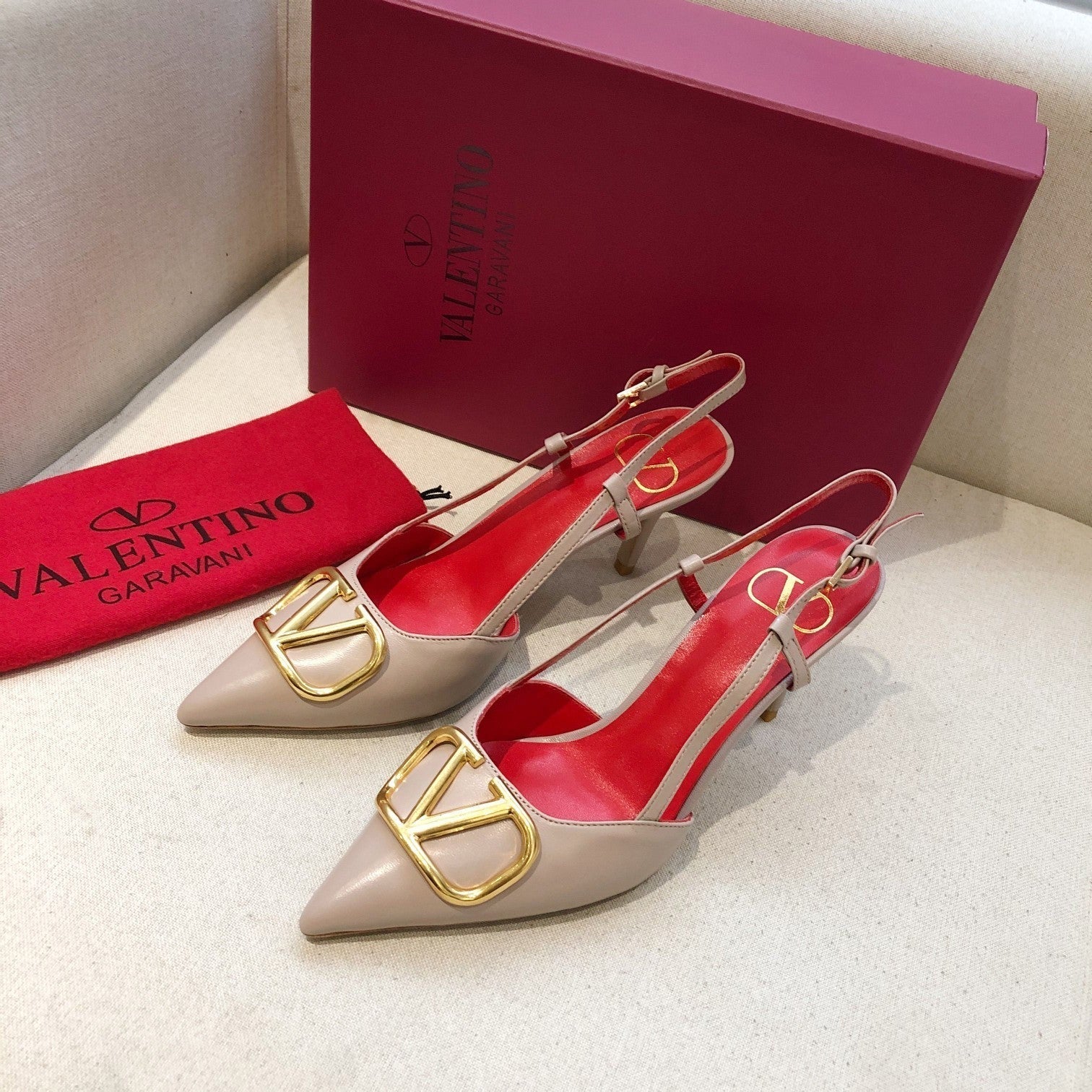 VLOGO SIGNATURE PALE PINK CALFSKIN HIGH SLINGBACK PUMP 7 CM WITH GOLD LOGO