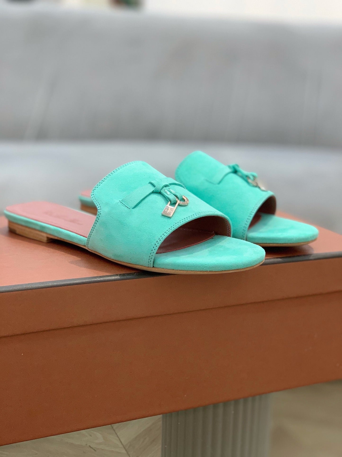 LP SUMMER CHARMS SANDALS SKY SUEDE