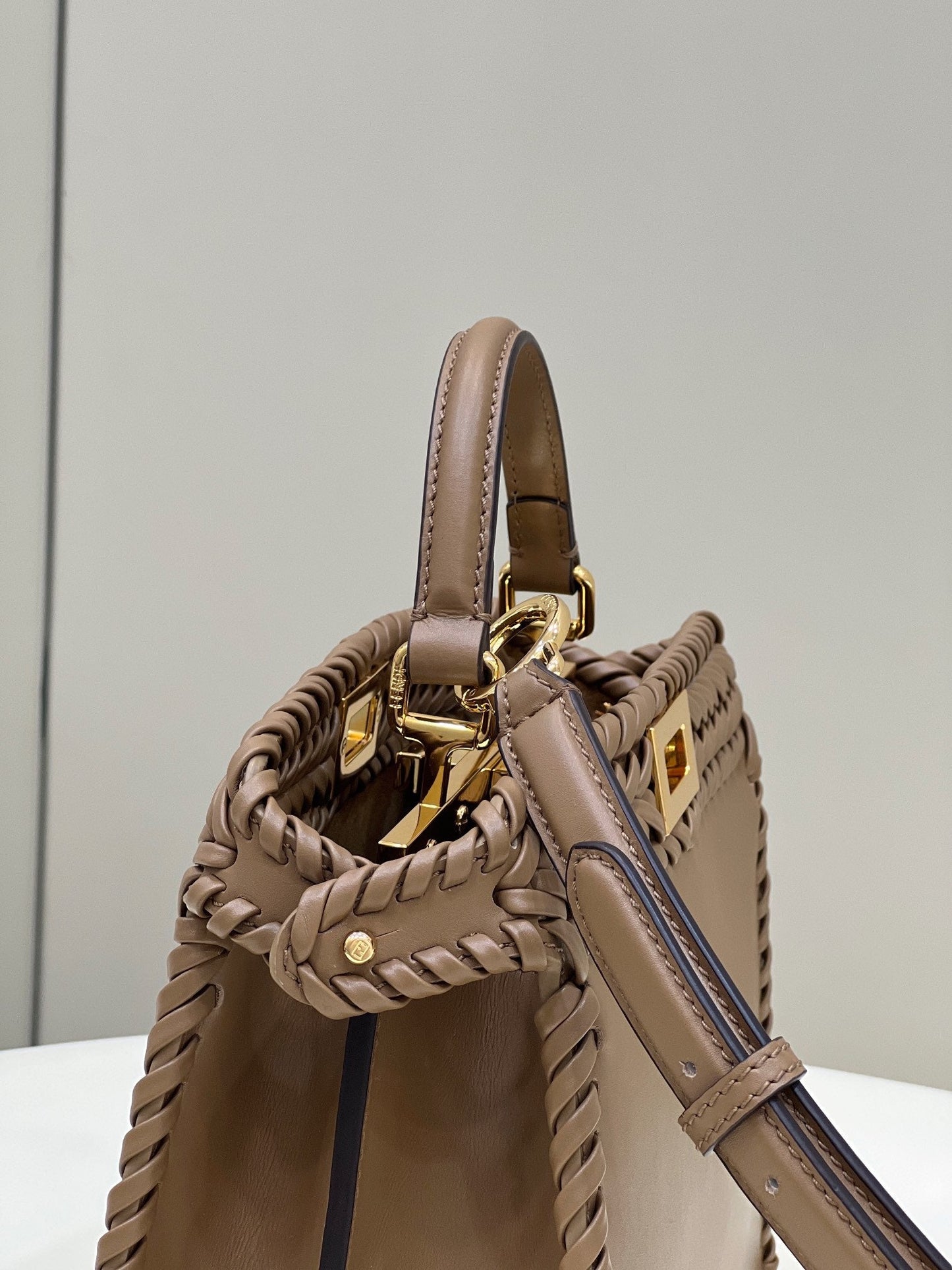 PEEKABOO ISEEU 27 IN BROWN SMOOTH CALFSKIN WITH WOVEN TRIM GOLD HARDWARE