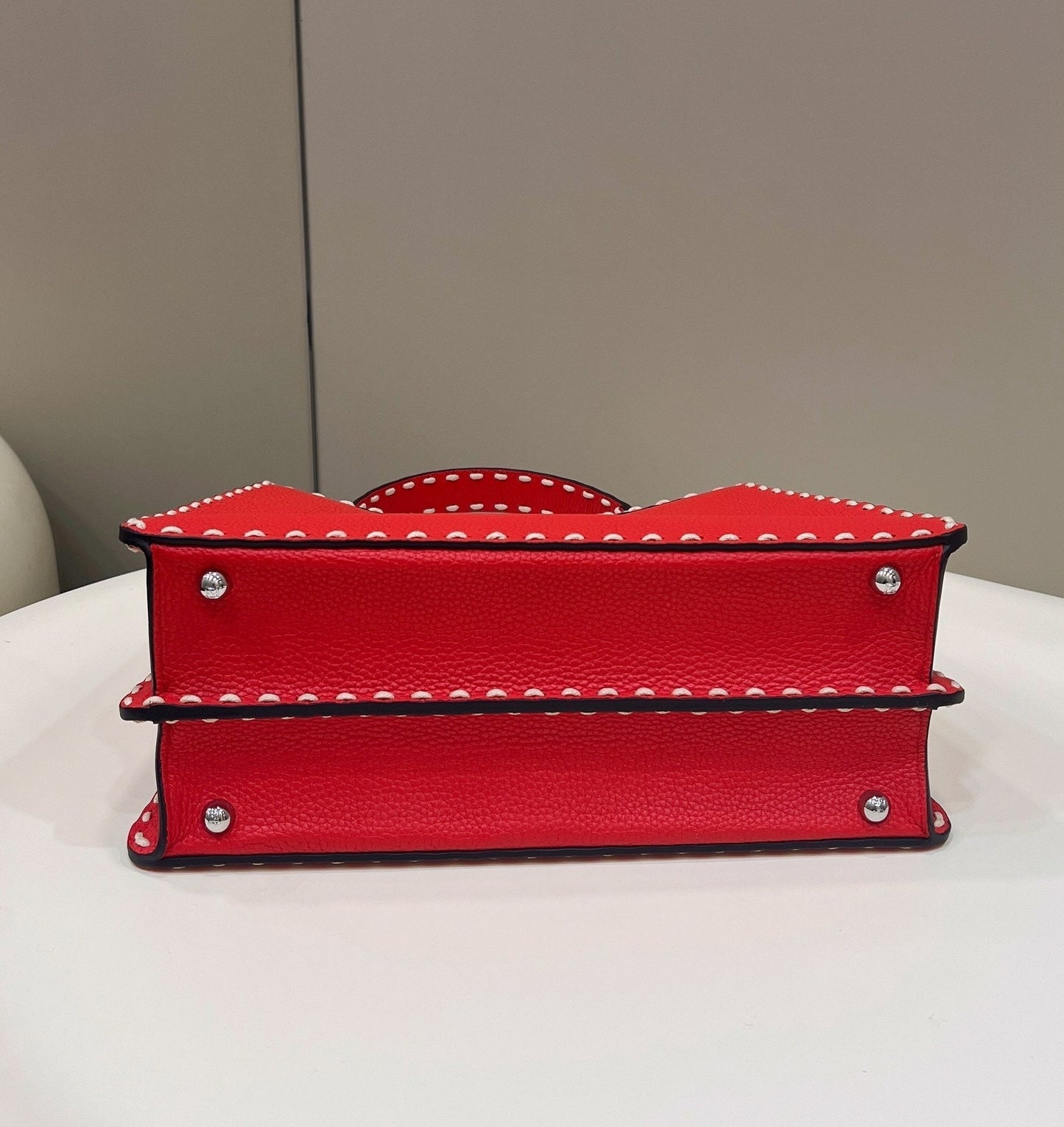 PEEKABOO ISEEU 33 IN RED GRAINED CALFSKIN SILVER HARDWARE