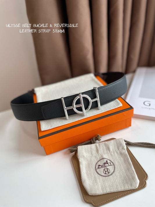ULYSSE BELT BUCKLE & REVERSIBLE BLACK LEATHER STRAP 38MM SILVER HARDWARE