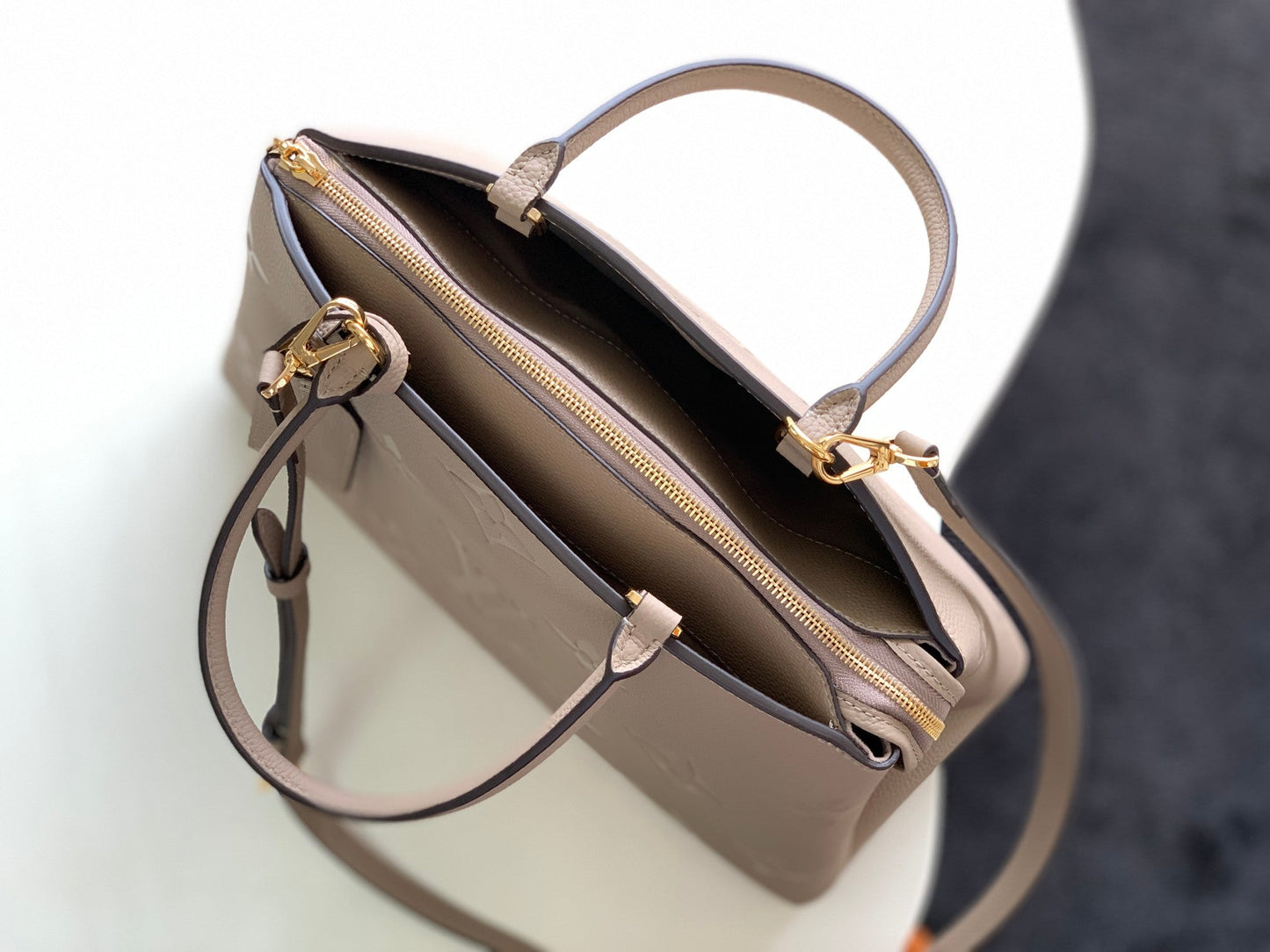 PETIT PALAIS PM MEDIUM SHOULDER BAG 29 IN BROWN EMBOSSED COWHIDE GOLD-TONE HARDWARE