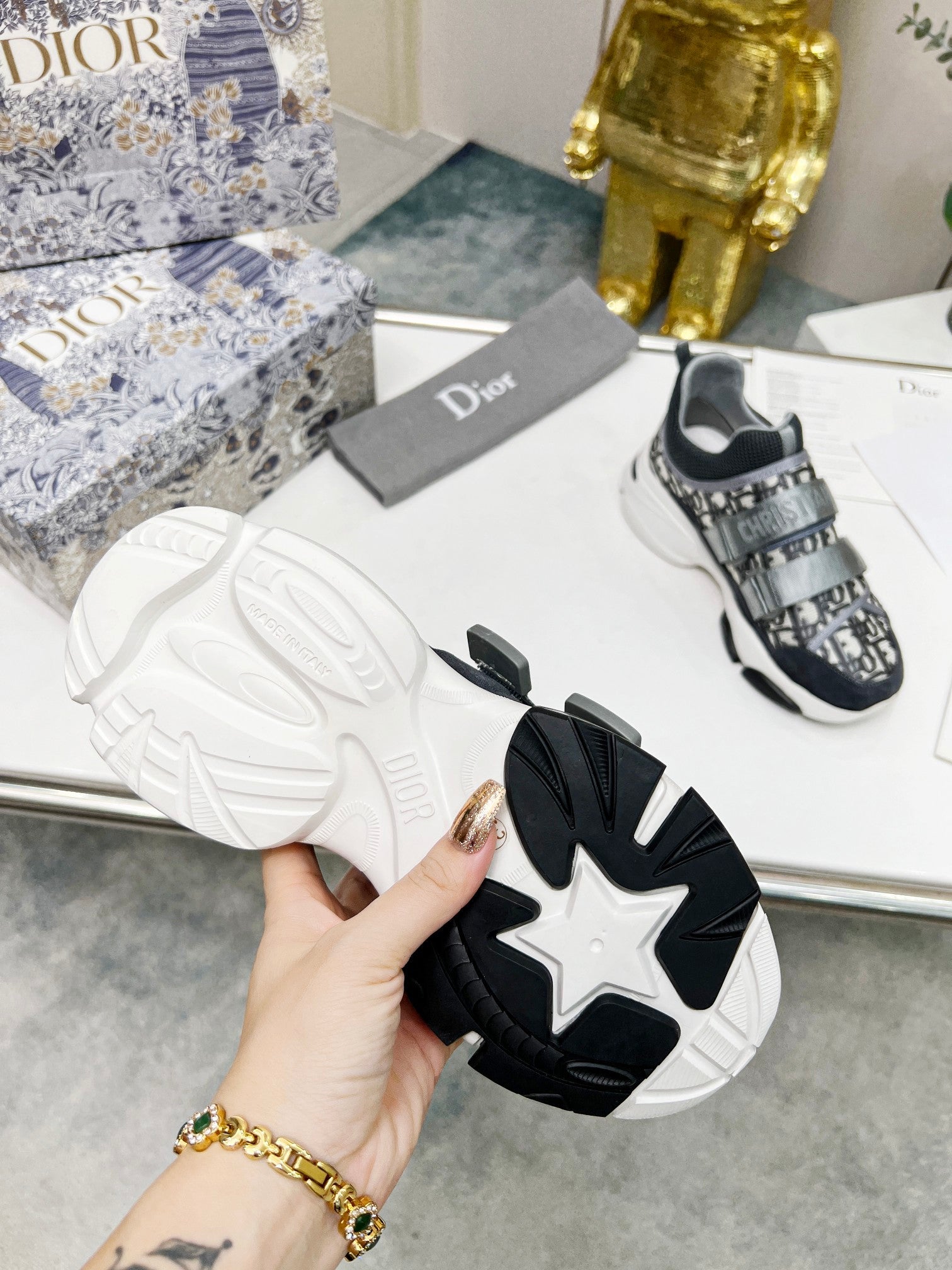 D-WANDER SNEAKERS IN COLORFUL TECHNICAL FABRIC AND SUEDE 153029