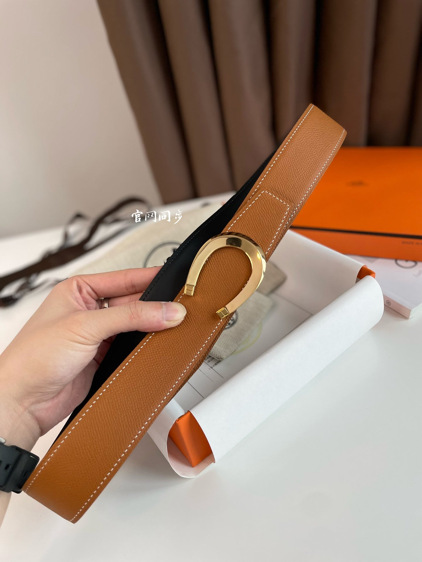 LUCK BELT BUCKLE & REVERSIBLE GINGER ORANGE LEATHER STRAP 38MM GOLDEN HARDWARE