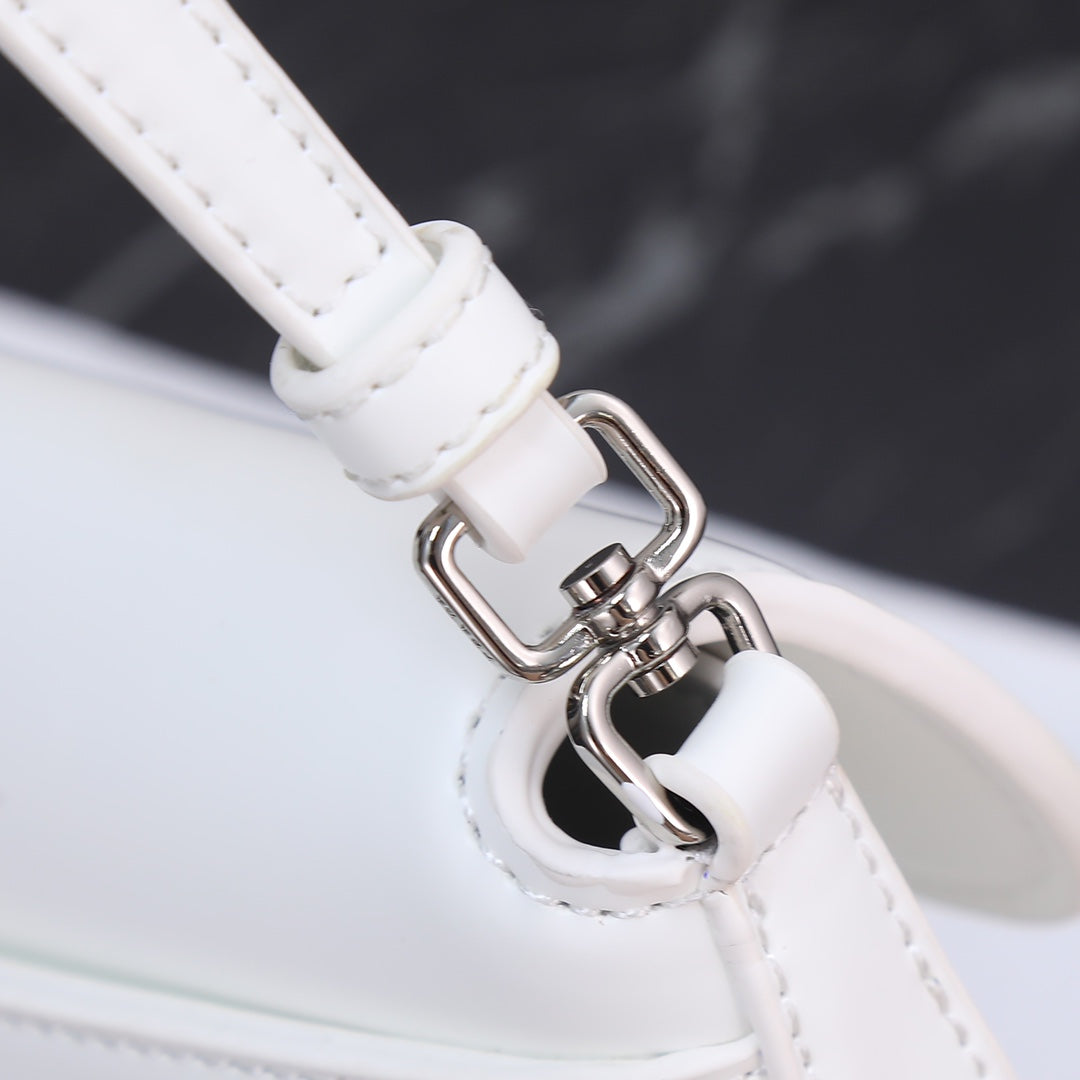 PRA 23 BAG IN BLACK CALFSKIN SILVER HARDWARE