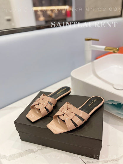SL TRIBUTE SLIPPERS GLOSSY PINK NUDE CALFSKIN