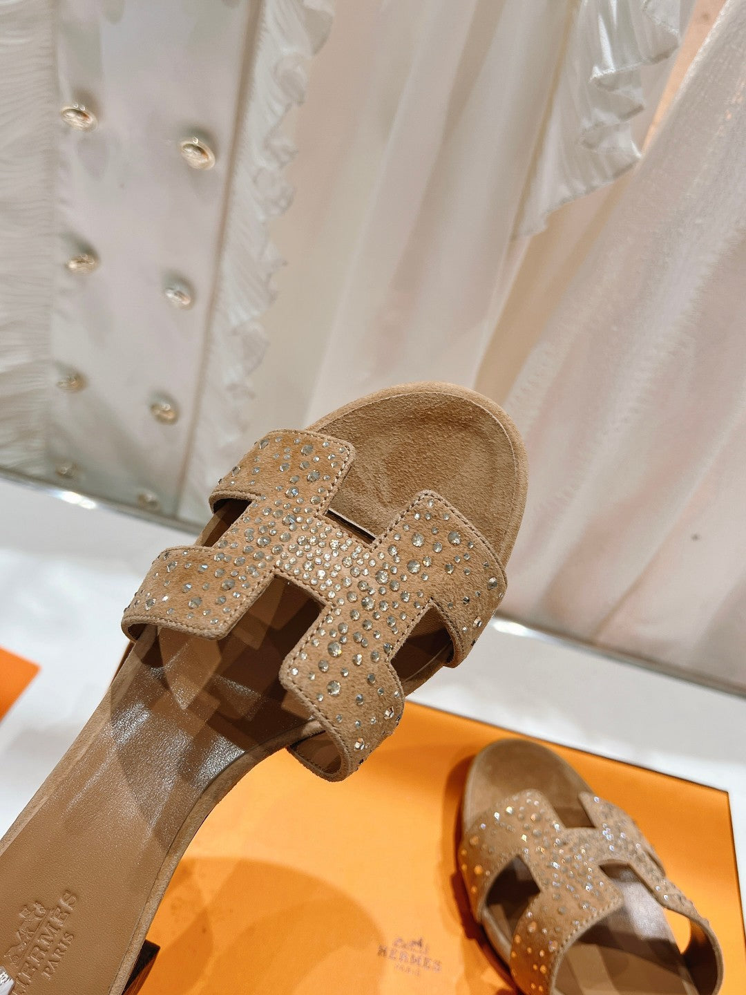 0ASIS SANDALS BRIGHT ORANGE LAMBSKIN ATTACH CRYSTAL