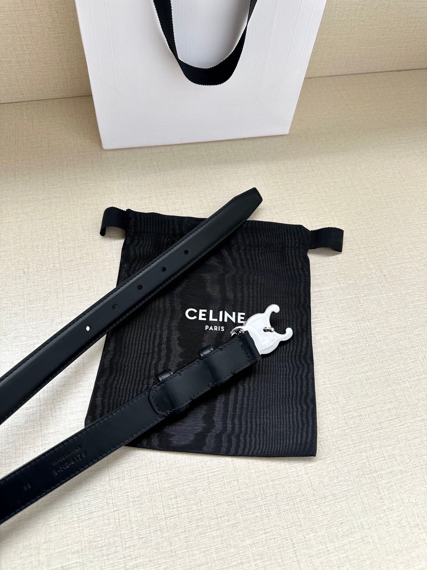 Medium Triomphe Belt 25mm Black Calfskin Shw