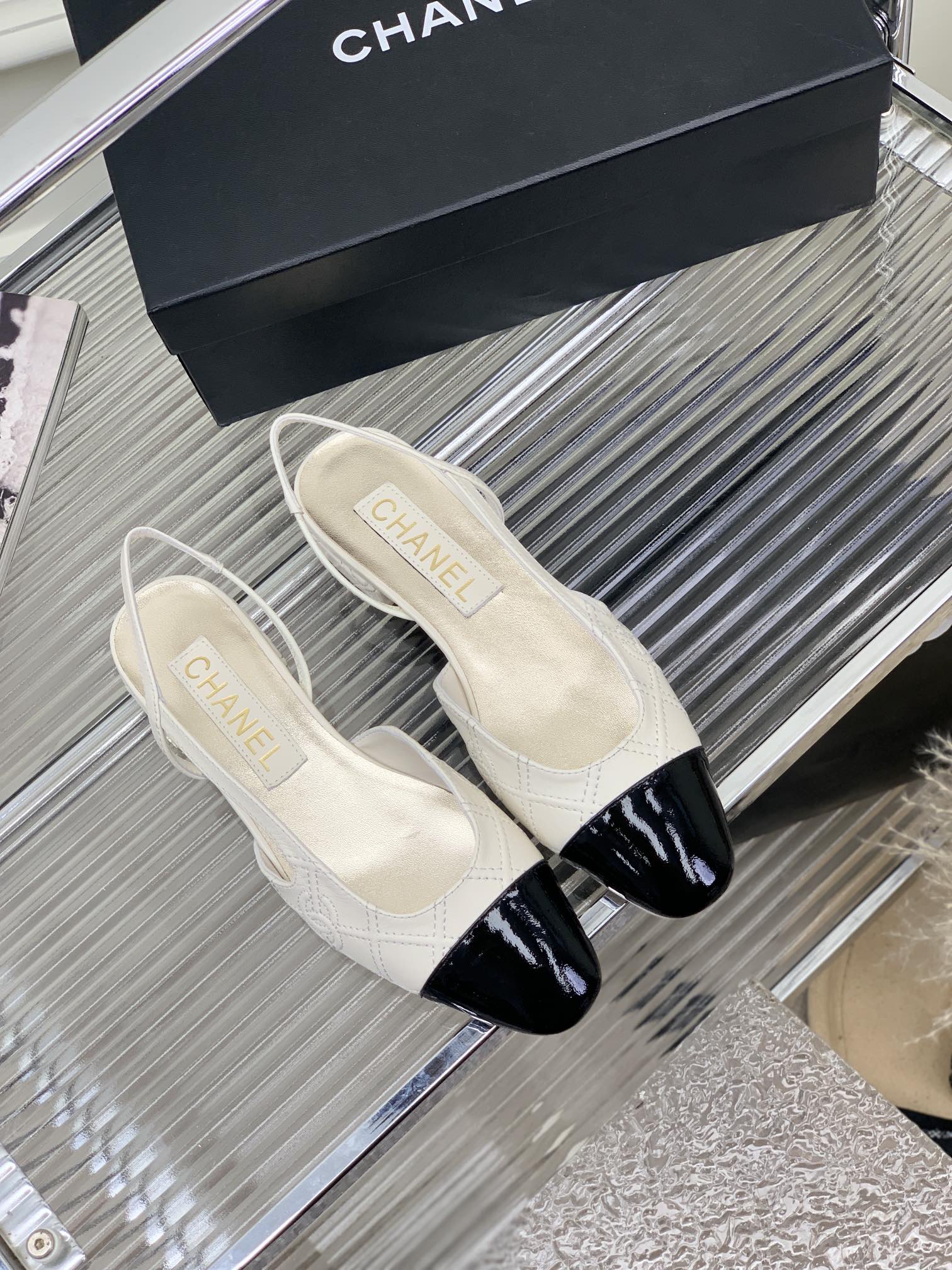 SLINGBACKS 20 WHITE MIX BLACK CALFSKIN