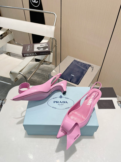 POINTED TOE SLINGBACK KITTEN HEEL WITH BOW IN PINK GLOSSY LAMBSKIN