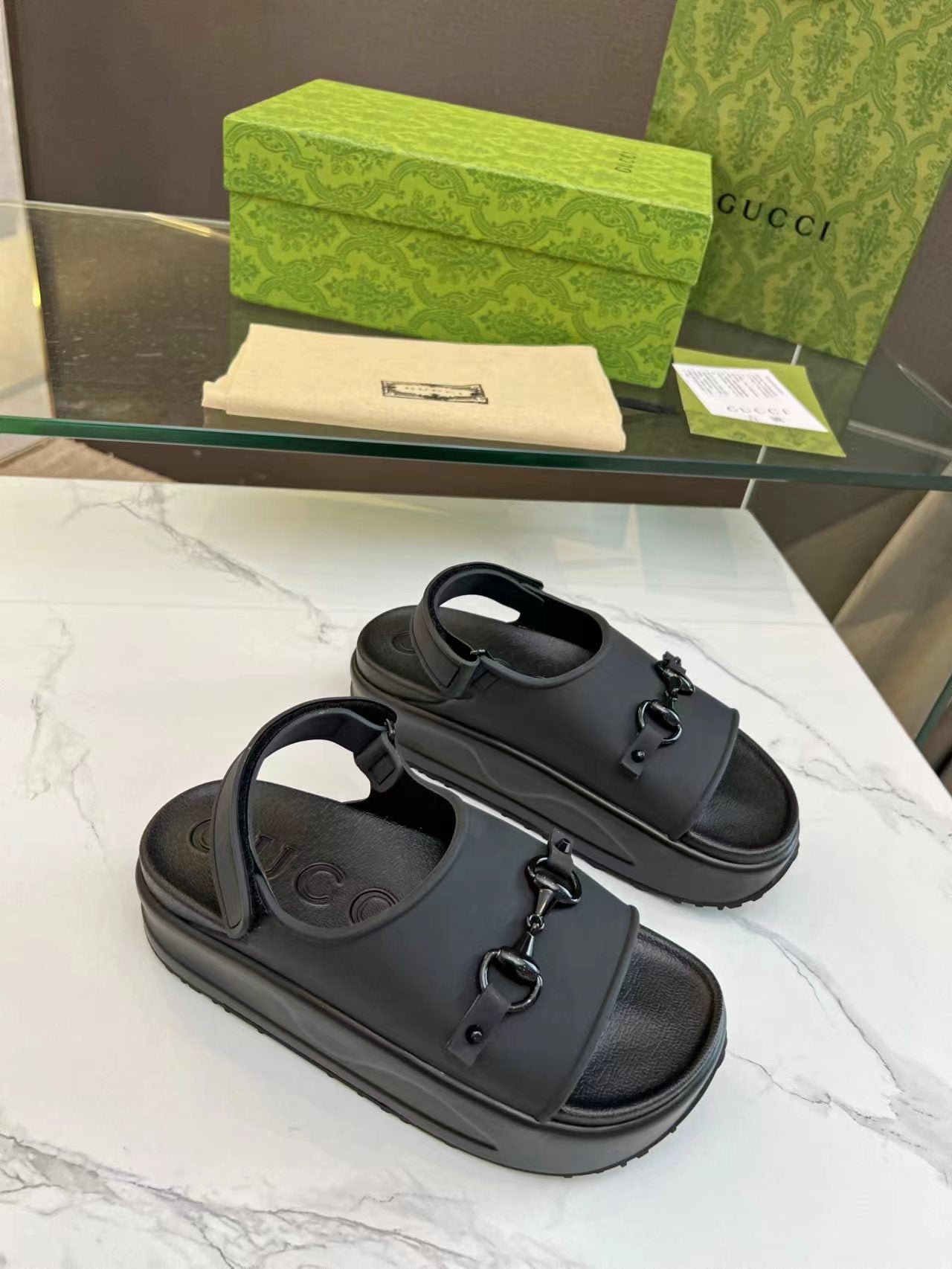 HORSEBIT FLATFORM SANDAL 5 CM IN BLACK IMPORTED TPU