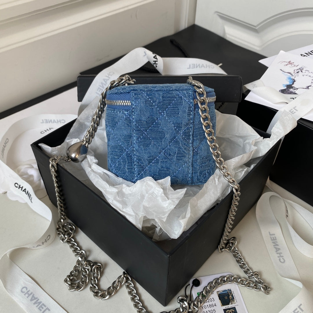 23P Vanity 11cm Denim Silver Hardware
