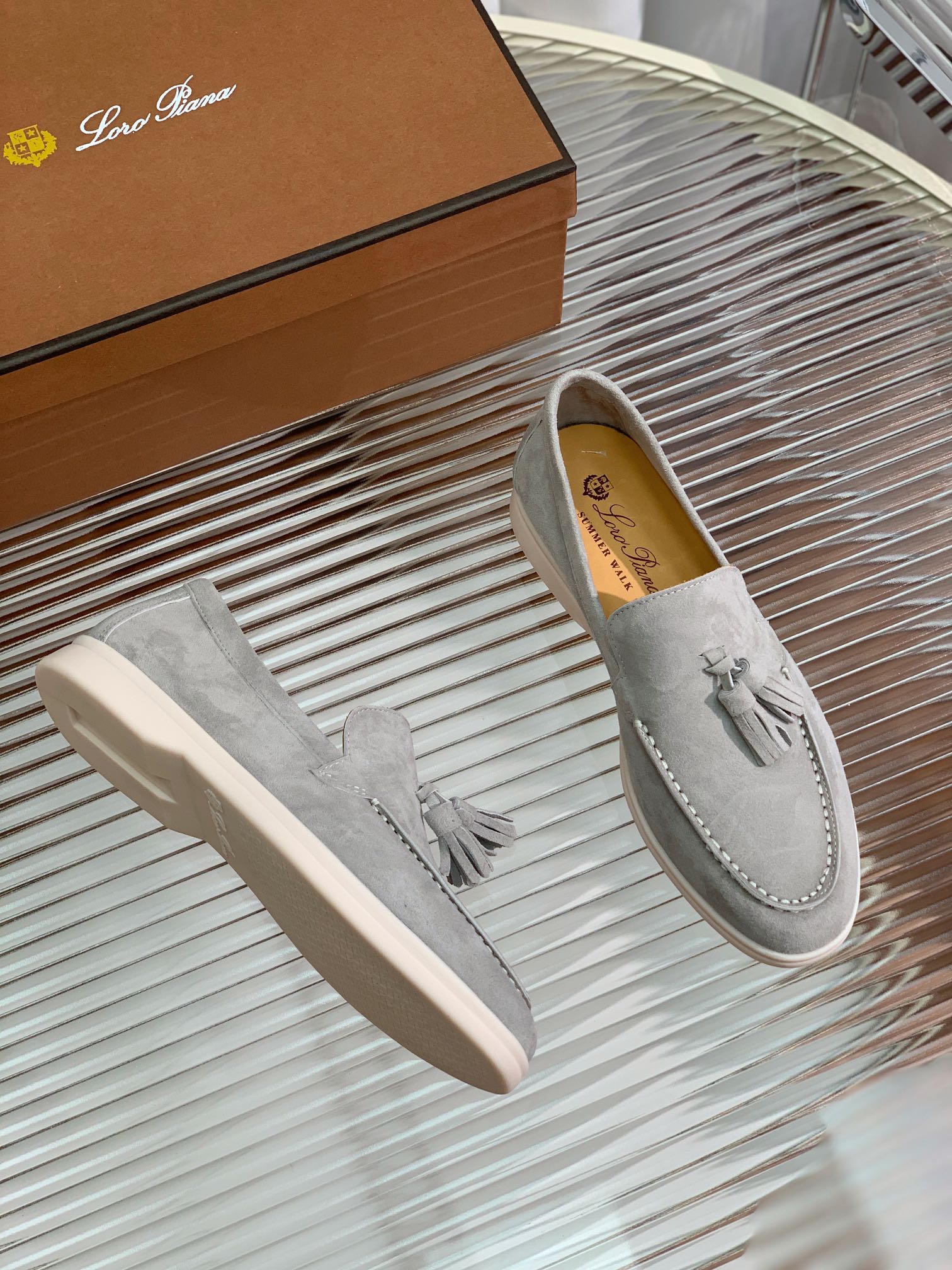 LP SUMMER WALK TASSELS LOAFERS LIGHT GRAY SUEDE