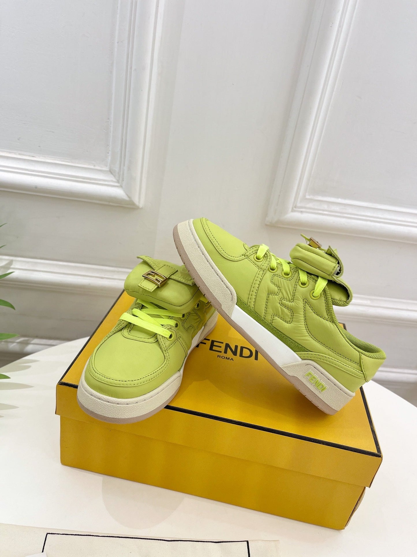 FENDI TRAINER SNEAKER IN YELLOWISH GREEN LAMBSKIN