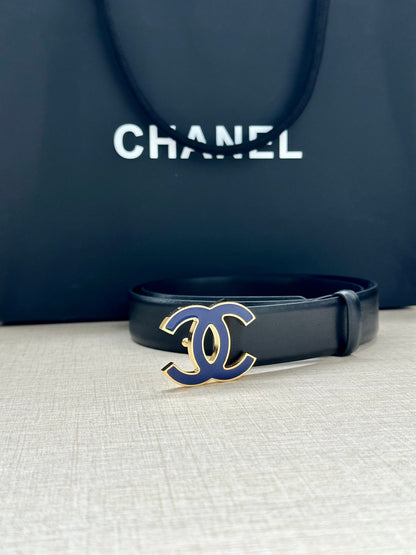 CC 30MM BELT IN BLACK SMOOTH CALFSKIN WITH NAVY BLUE METAL LOGO