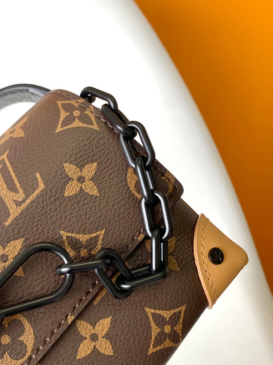 STEAMER BAG 26 IN BROWN MONOGRAM MACASSAR CANVAS
