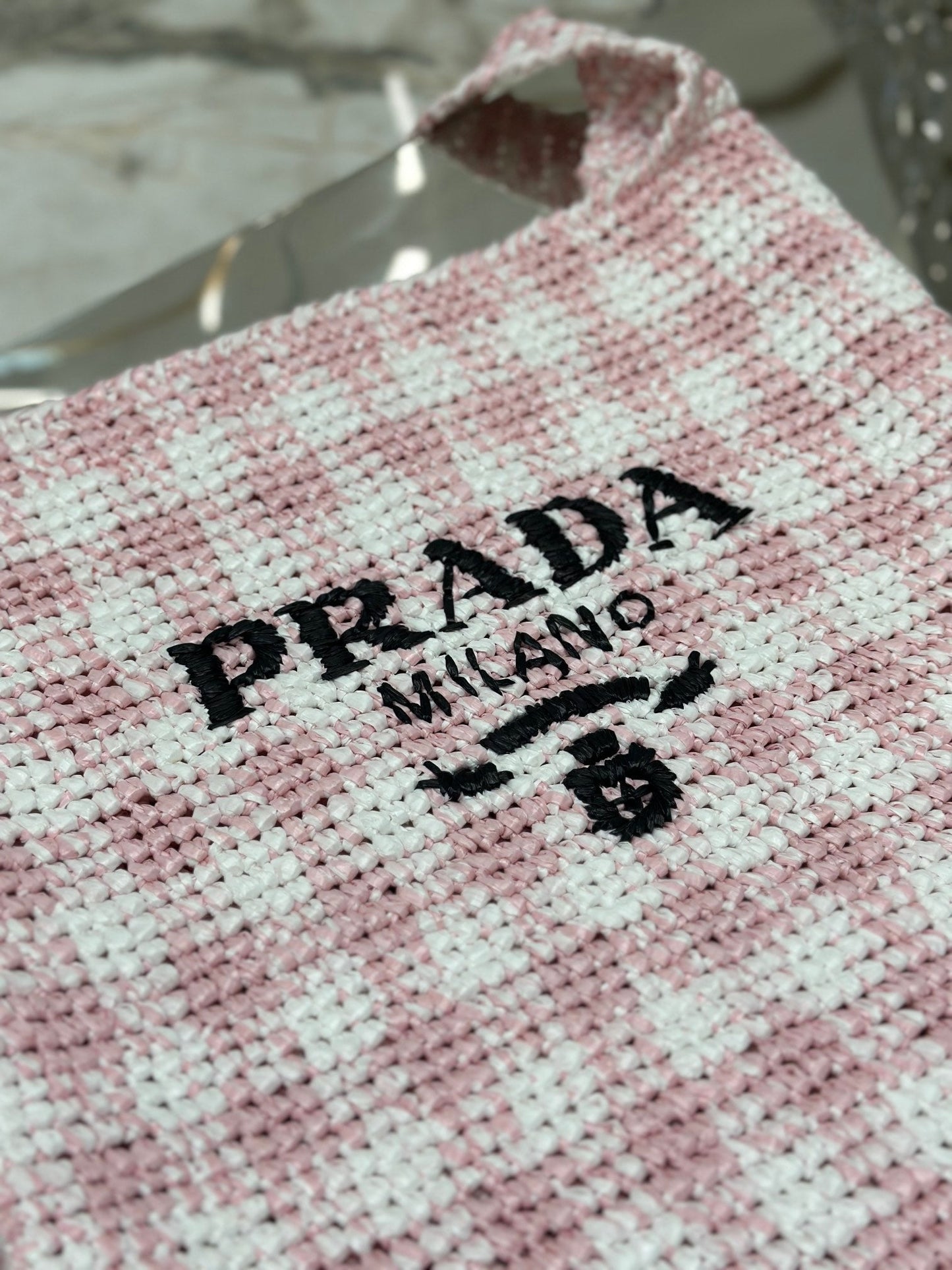 LARGE TOTE BAG 45 IN PINK MIX WHITE AND BLACK WOVEN RAFFIA