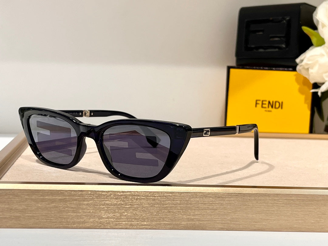 FOLDABLE FF DIAMONDS CAT-EYE SUNGLASSES 548844 IN ACETATE