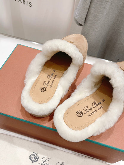 LP CHARMS WALK BABOUCHE LOAFERS CAMEL FLEECE