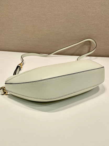 DUMPLING BAG 30 IN WHTE CALFSKIN