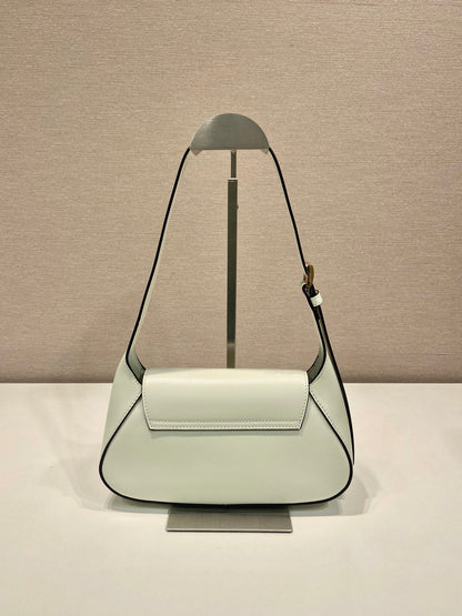FLAP BAG 25 IN WHITE SMOOTH CALFSKIN TRIANGLE LOGO