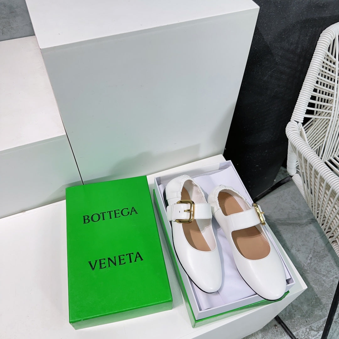 ASTAIRE MARY-JANE BALLERINA IN WHITE CALFSKIN