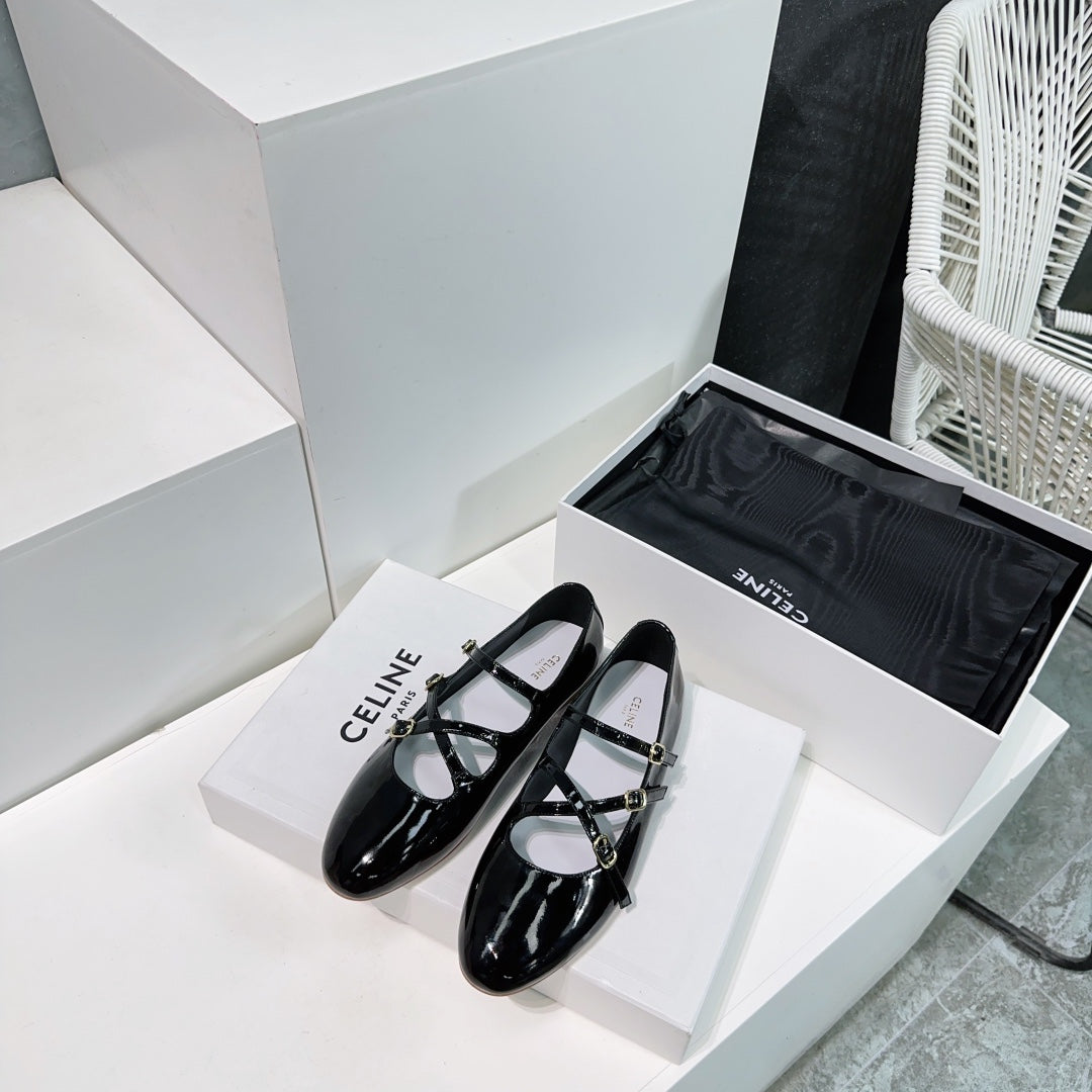FLAT MARY JANE IN BLACK CALFSKIN