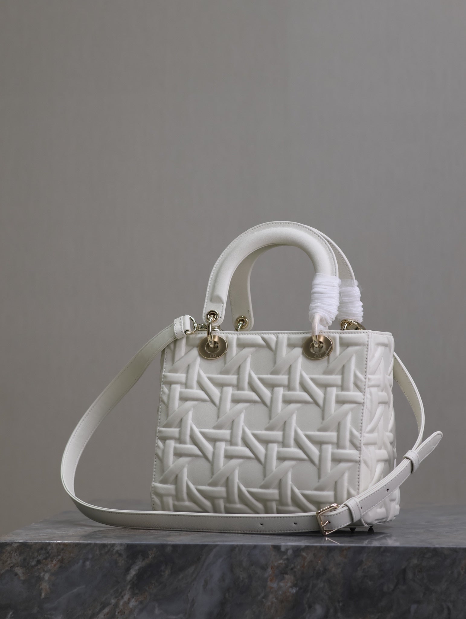 LADY BAG 24 IN WHITE GRAPHIC CANNAGE CALFSKIN PALE GOLD-FINISH METAL CHARMS
