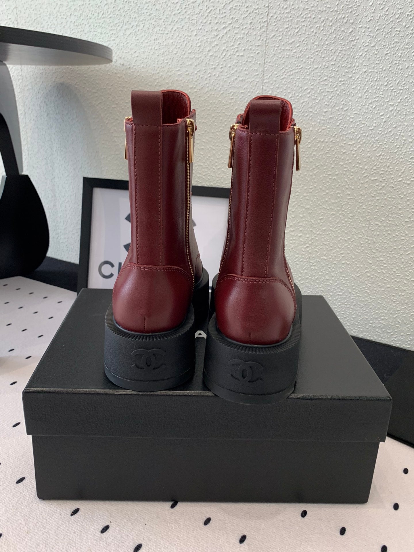 ANKLE BOOTS IN MAHOGANY RED MIX BLACK CALFSKIN