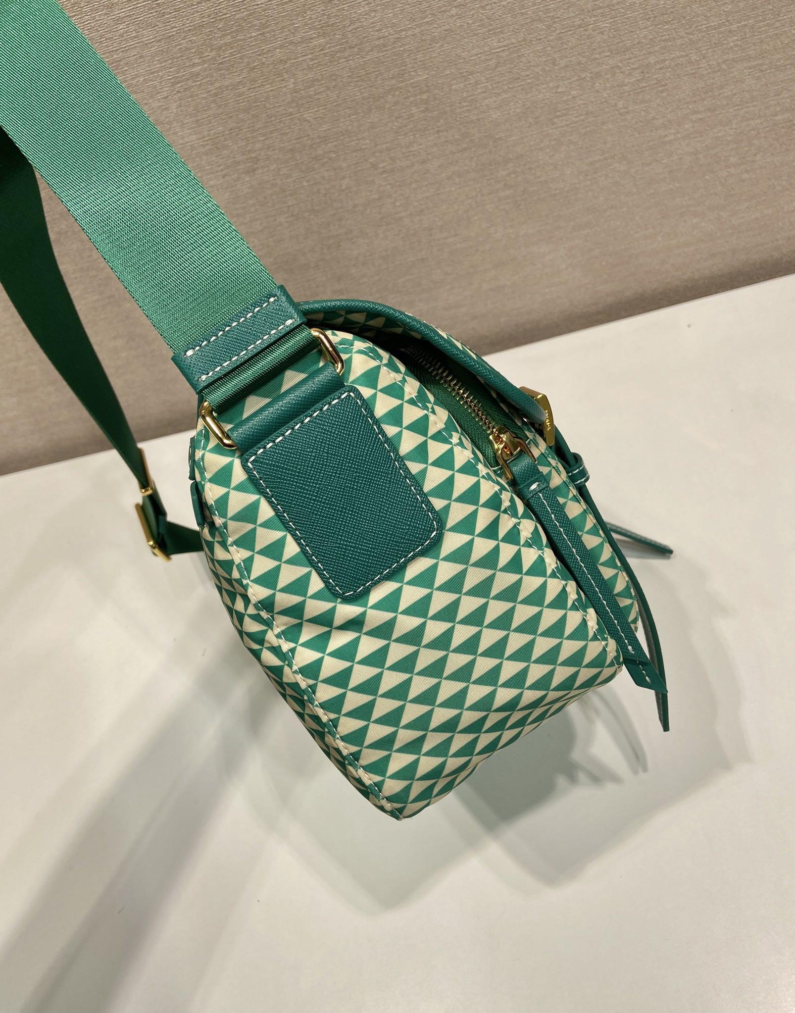 MESSENGER BAG 25 IN FOREST GREEN MIX CREAM TRIANGLE PATTERN EMBROIDERED FABRIC