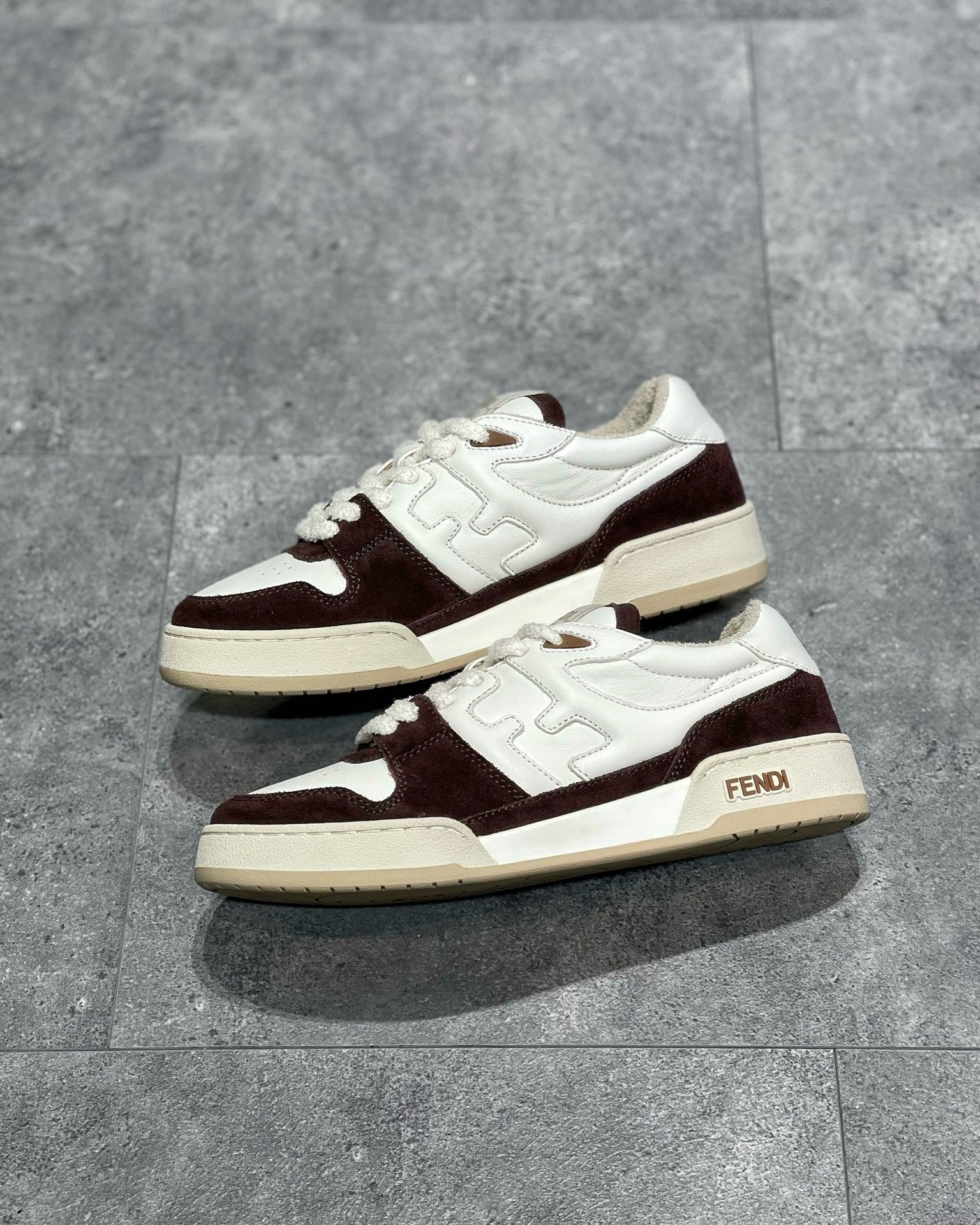 FEN Sneakers
