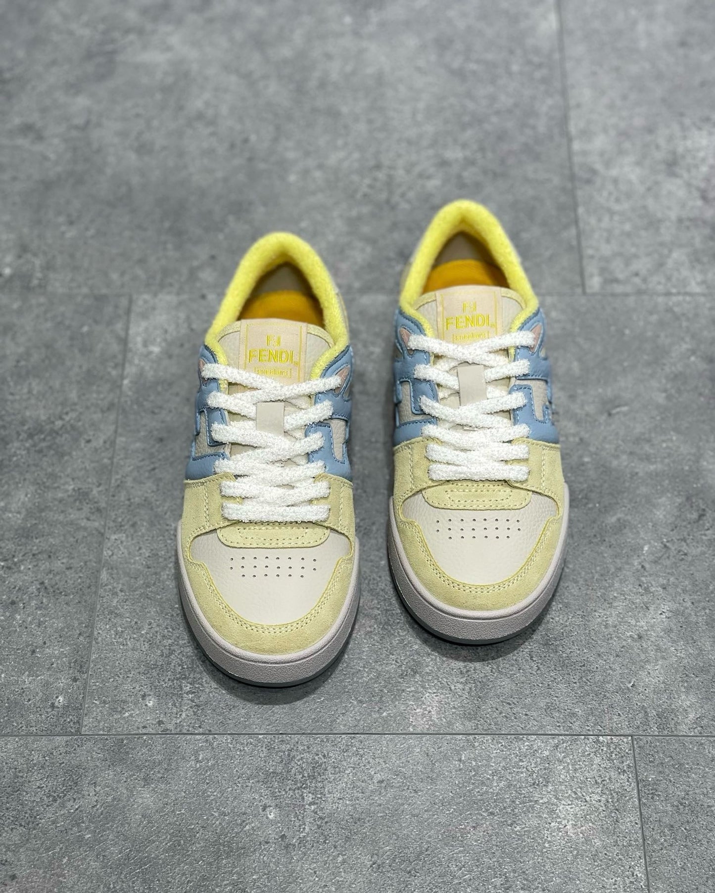 FEN Sneakers