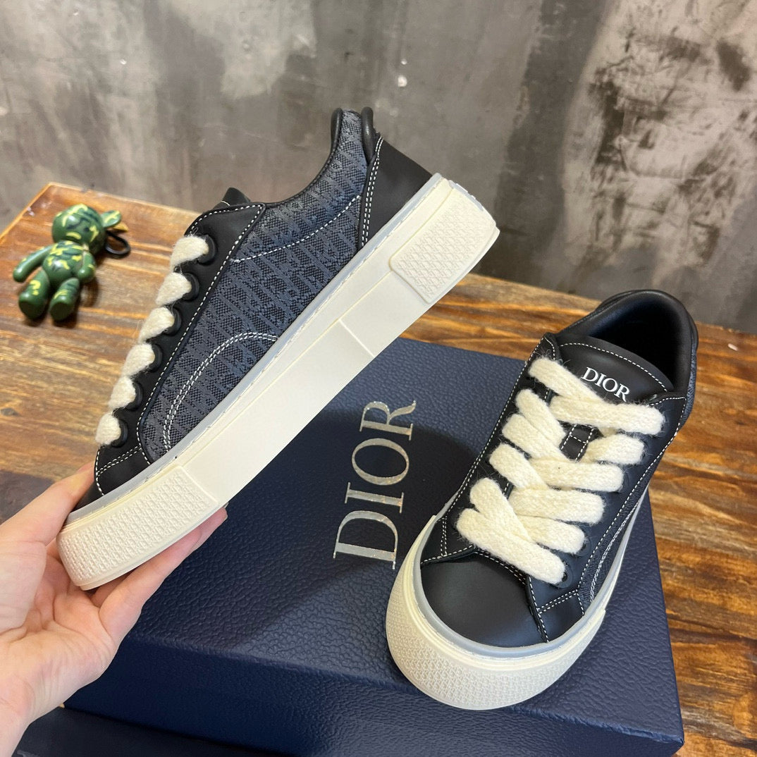 DIO Sneakers