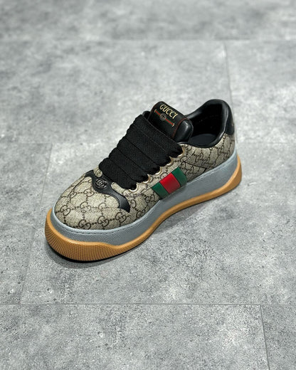 GUC Sneakers